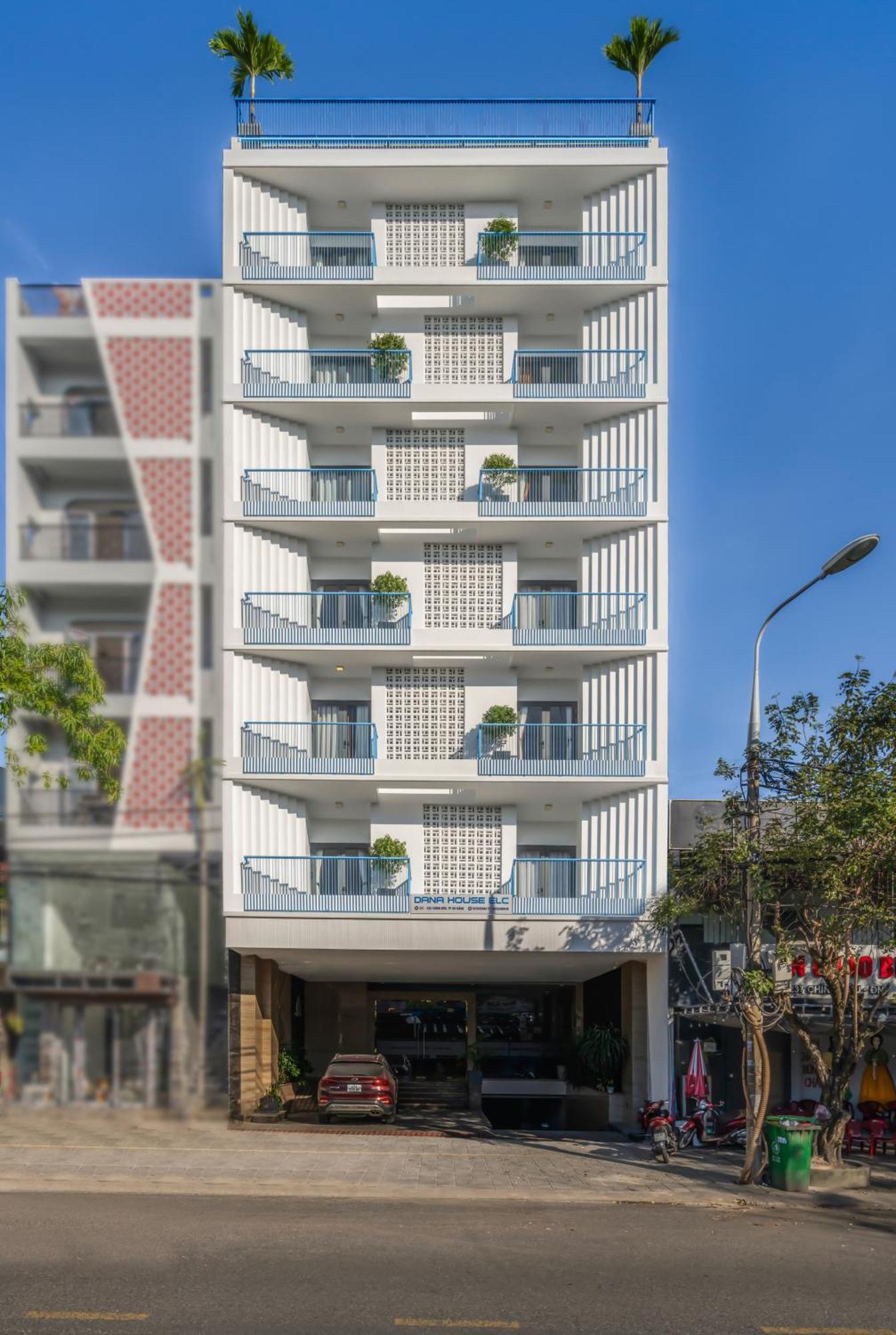 Dana Boutique Hotel & Apartment ダナン市 エクステリア 写真