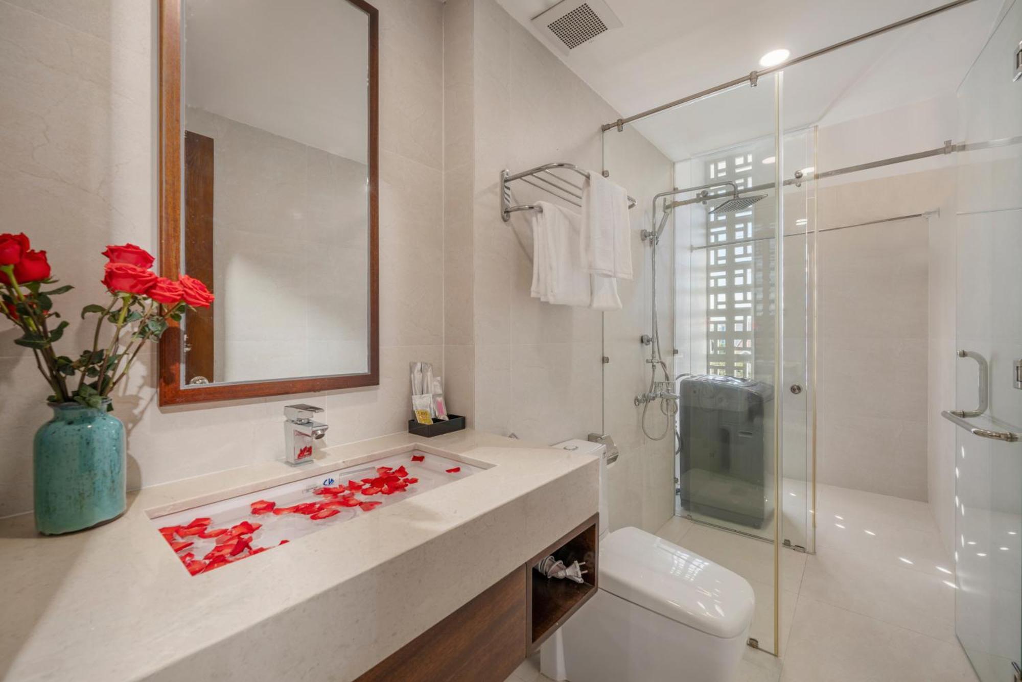 Dana Boutique Hotel & Apartment ダナン市 エクステリア 写真